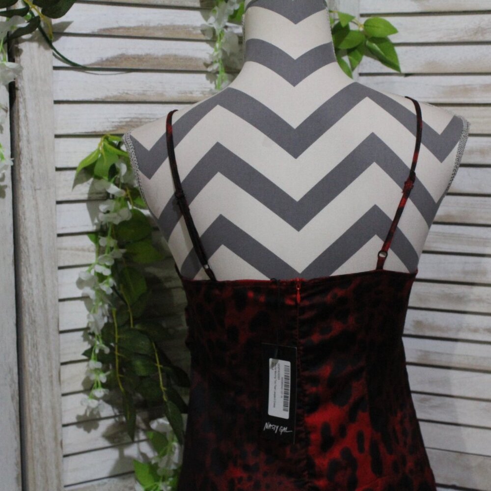 Pretty little thing red/black leopard print slip dress (944) - Picture 10 of 16